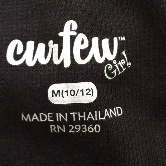 Plain black tank top. Perfect for the summer! - Picture 2 of 3